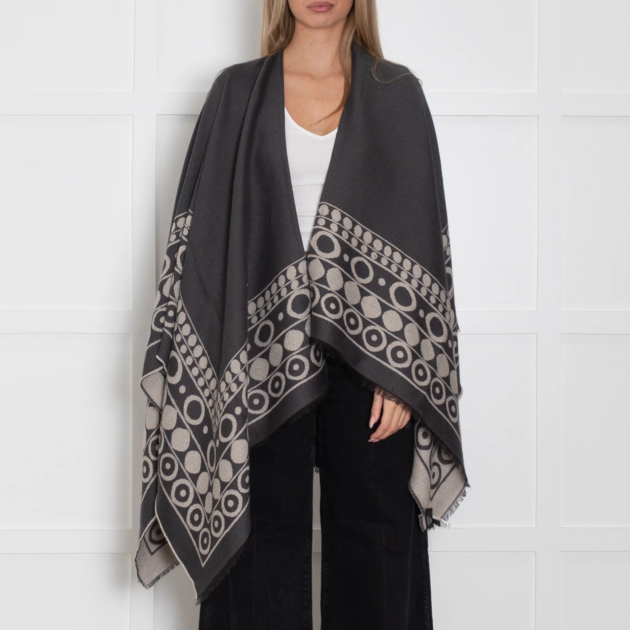 Weekend Max Mara Grey Geometric Print Cape - Image 2