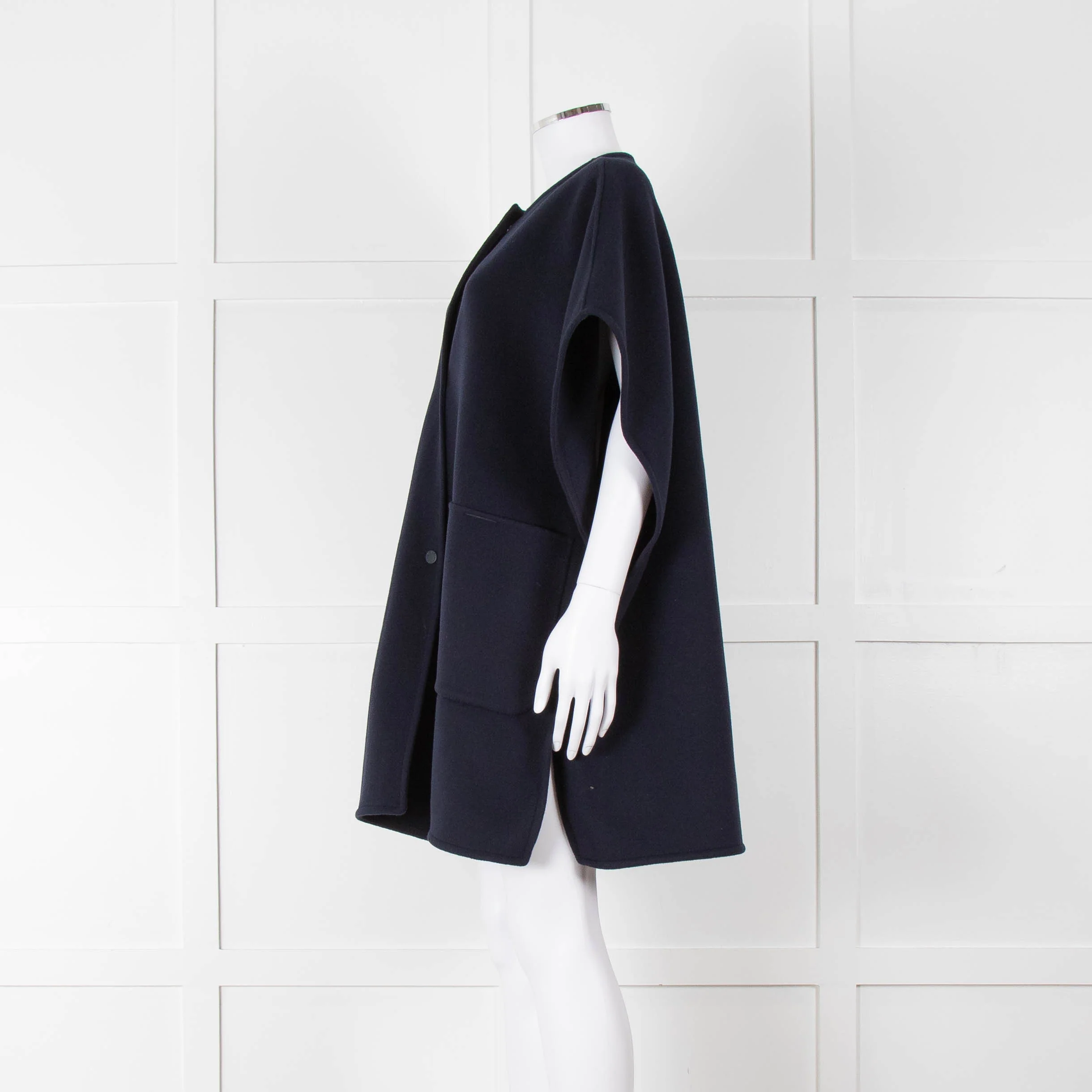 Weekend Max Mara Navy Sleeveless Cape Coat - Image 7