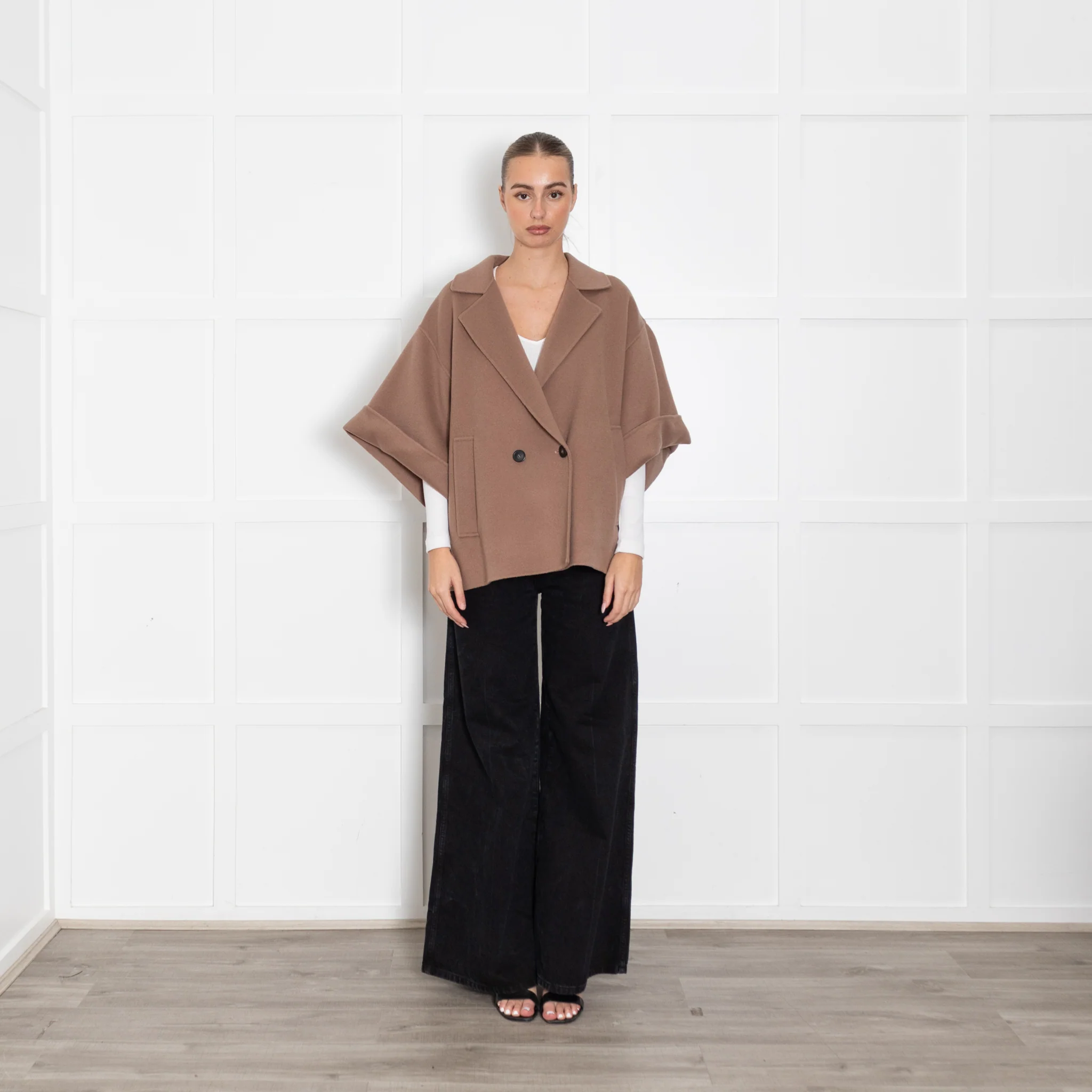 Weekend Max Mara Pera Brown Short Coat with Cropped Sleeves