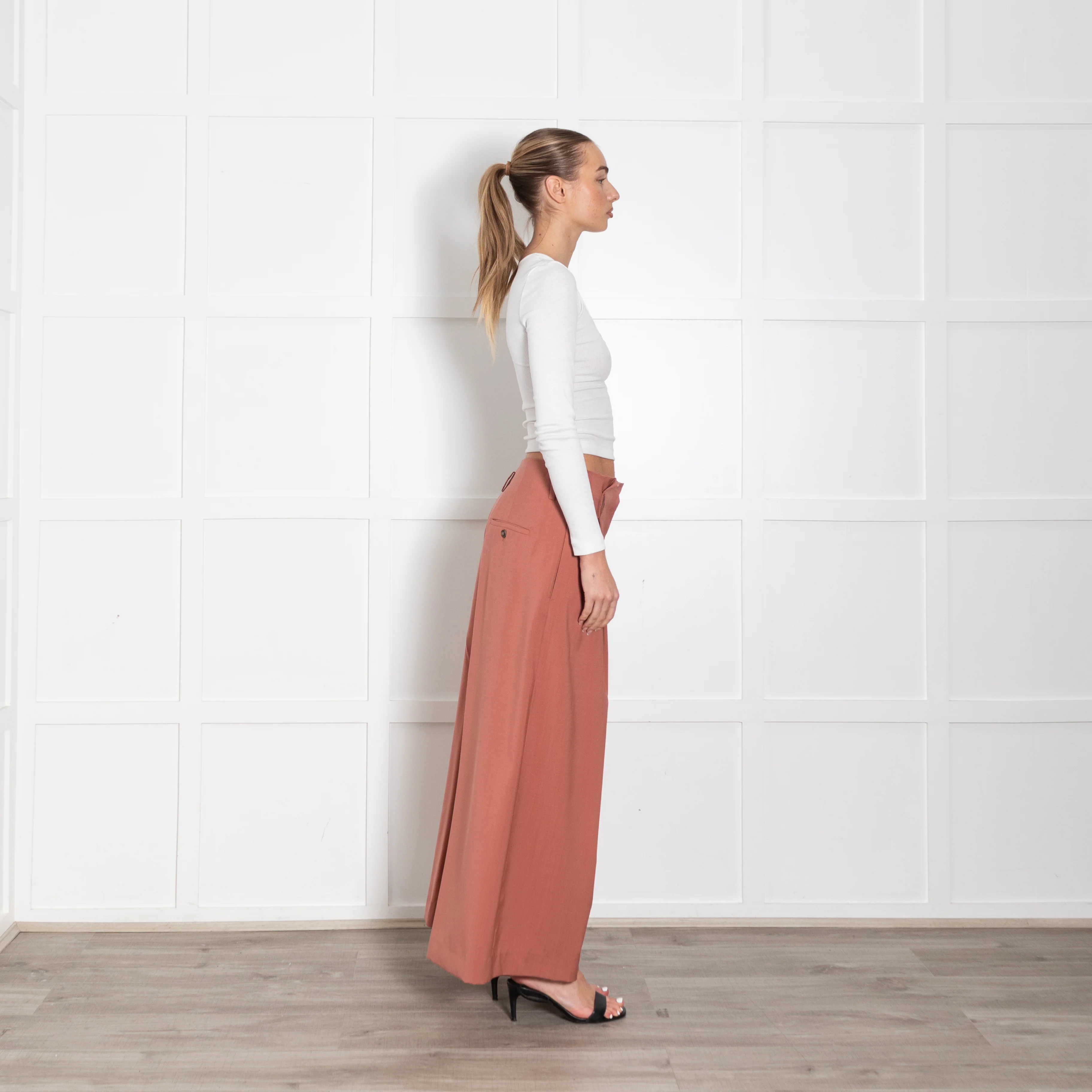 Weekend Max Mara Salmon Fine Wool Wide Trousers - Image 6