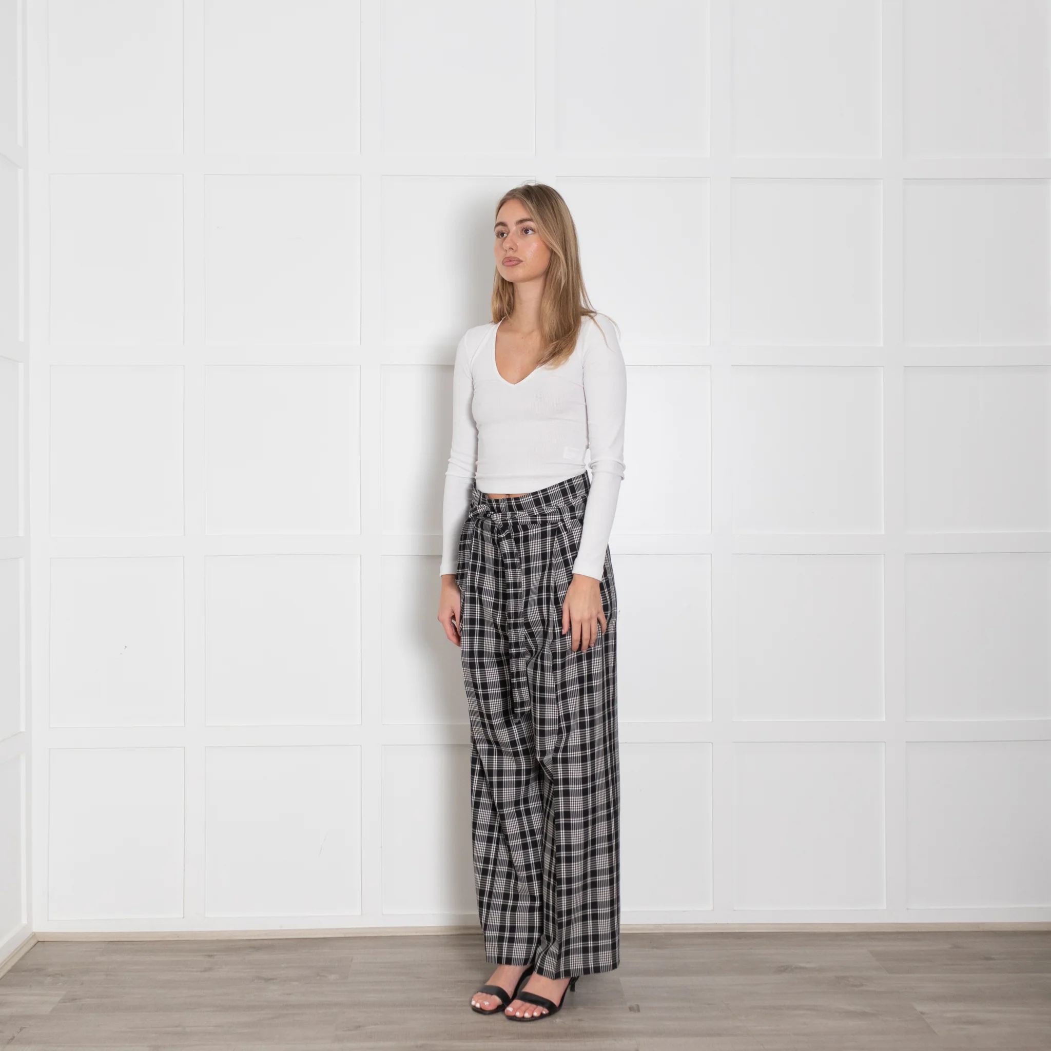 Weekend Maxmara Black And White Check Palazzo Trouser - Image 3