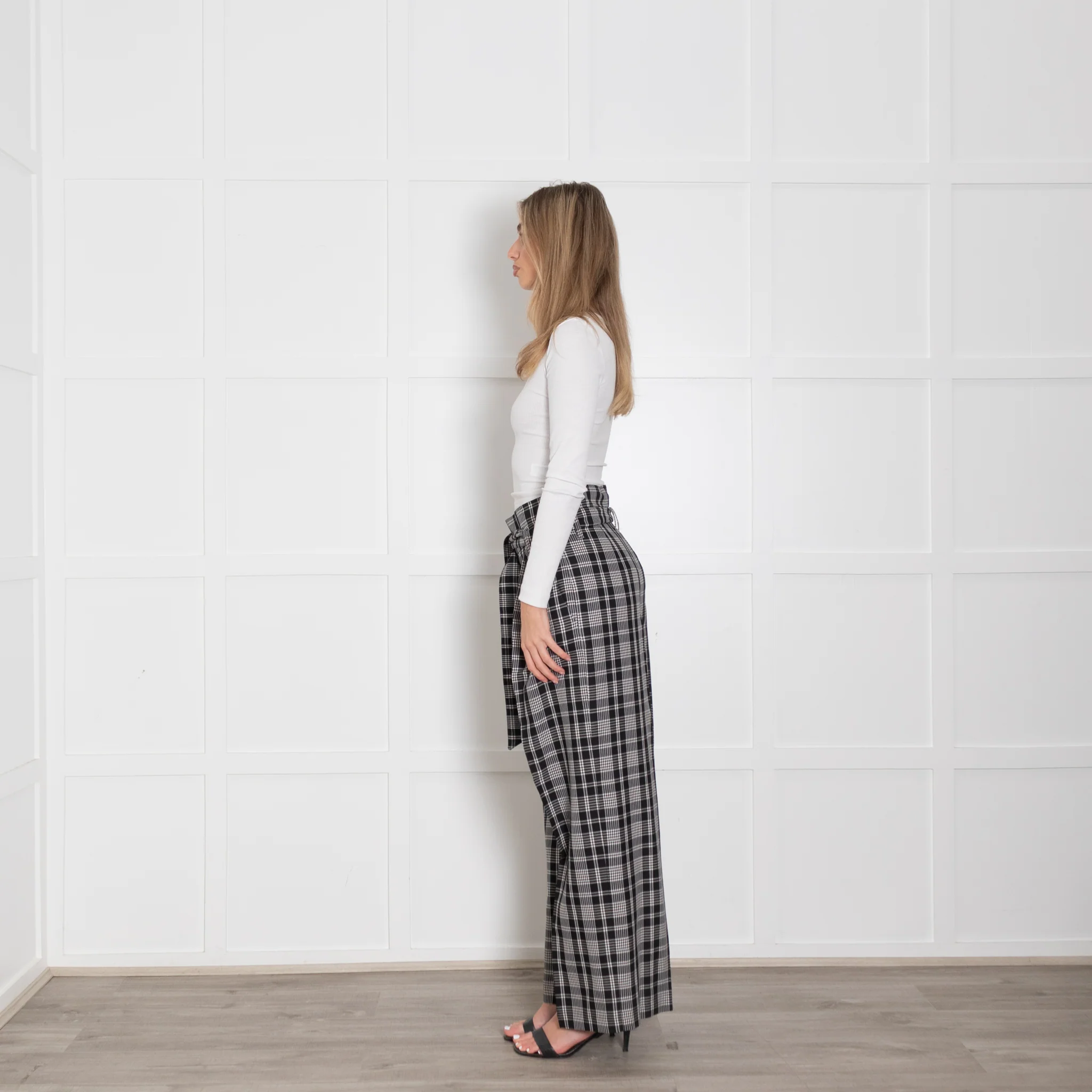 Weekend Maxmara Black And White Check Palazzo Trouser - Image 4