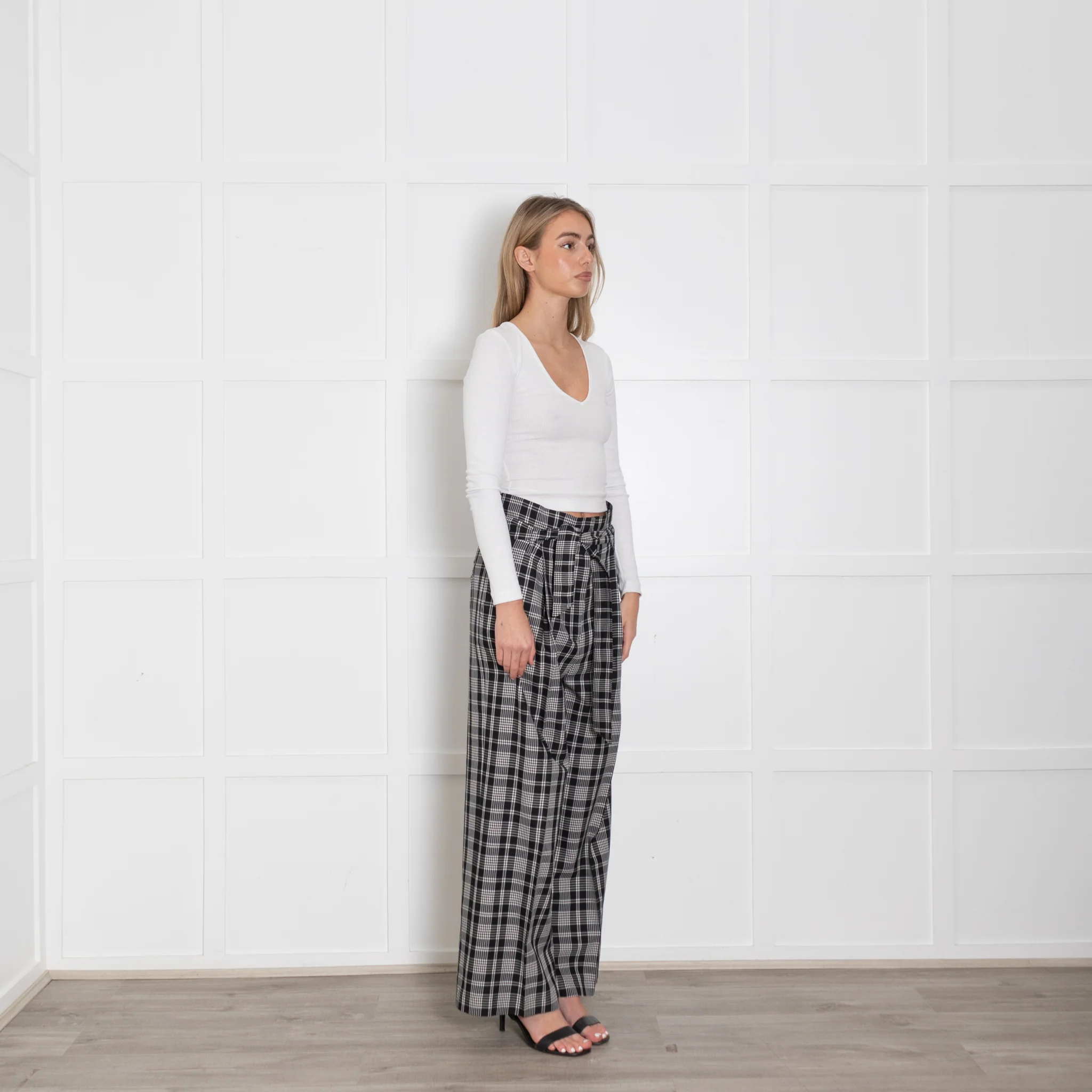 Weekend Maxmara Black And White Check Palazzo Trouser - Image 7