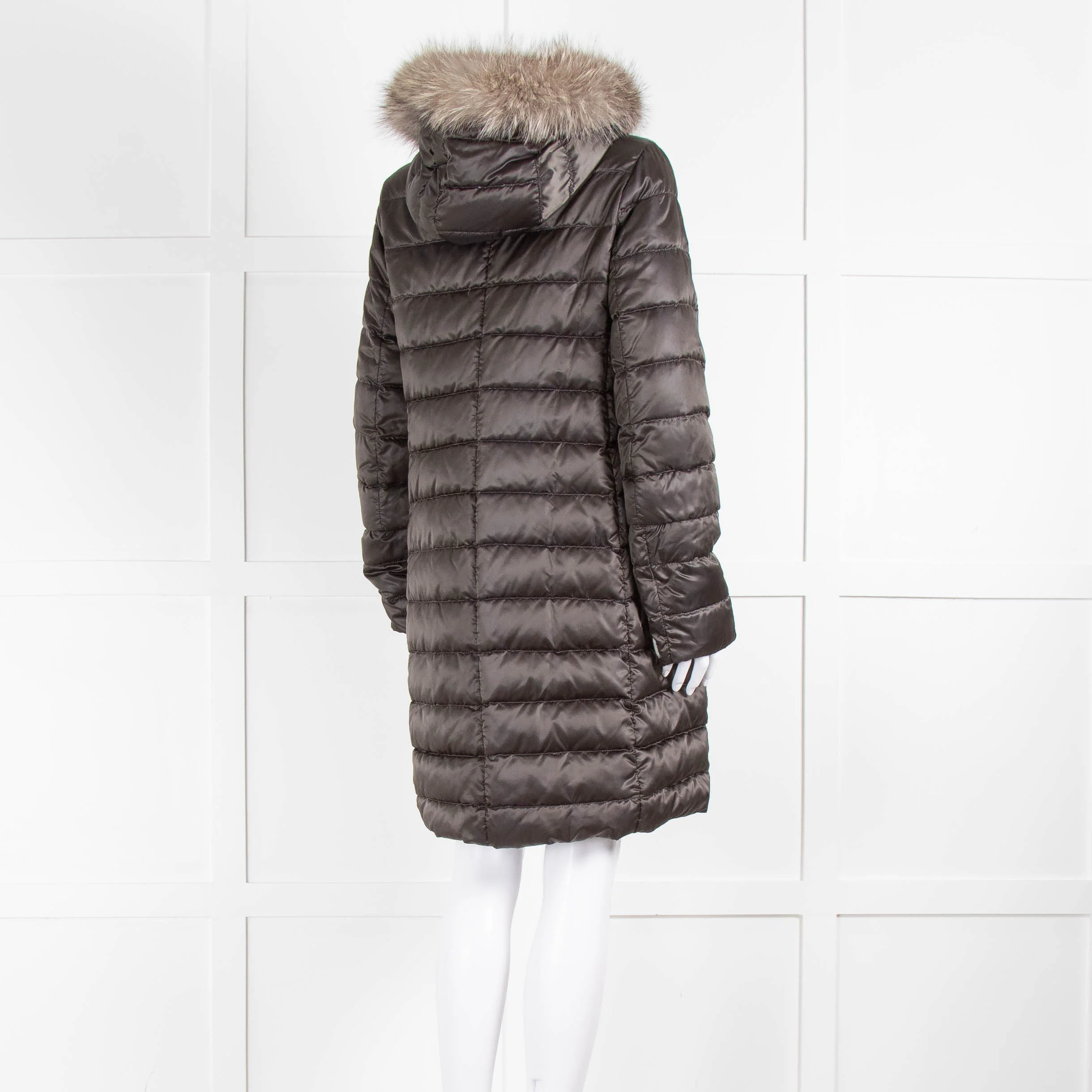 Weekend S Max Mara Green Puffa Jacket - Image 4
