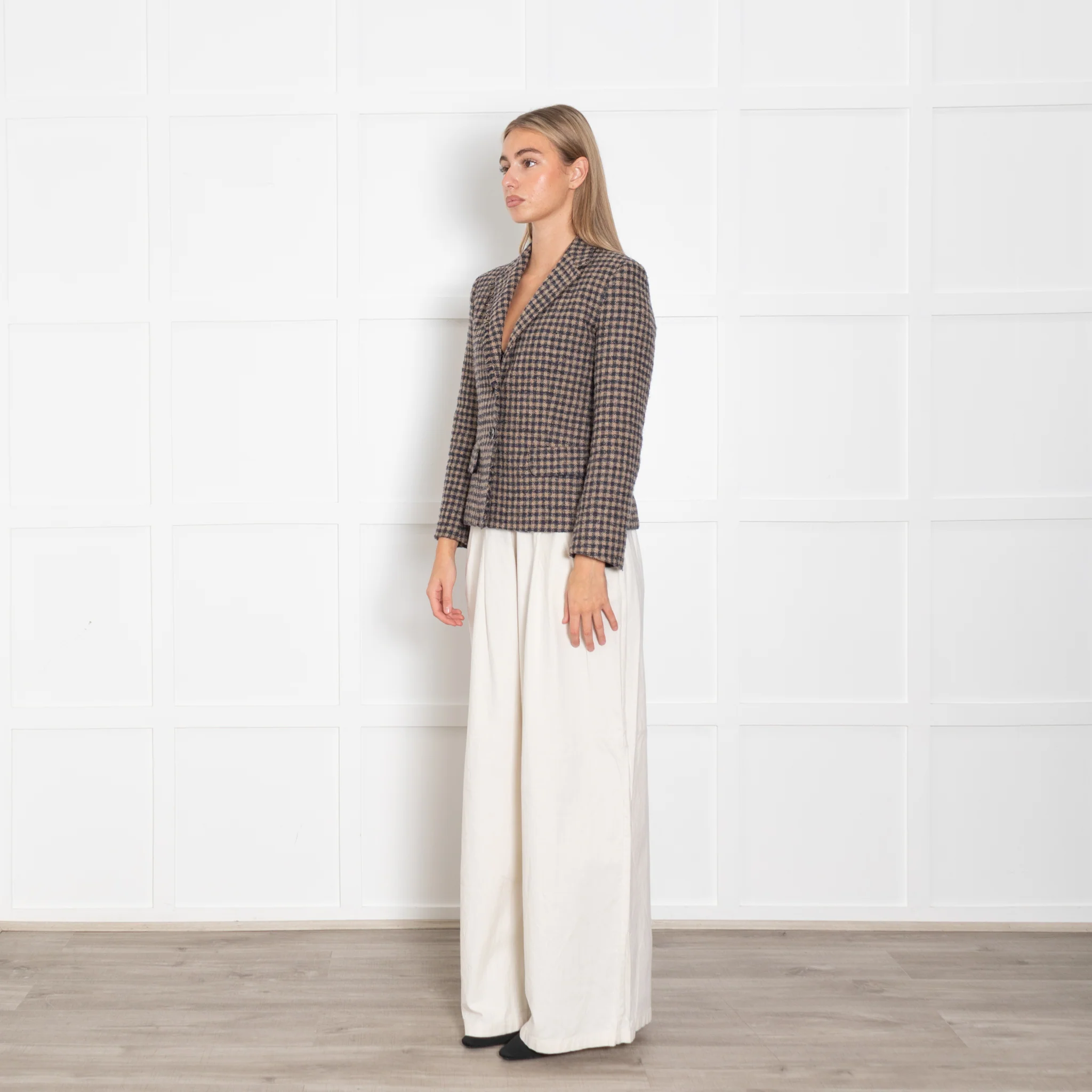 Weekend Max Mara Brown Navy Check Raw Edge Wool Blazer - Image 3
