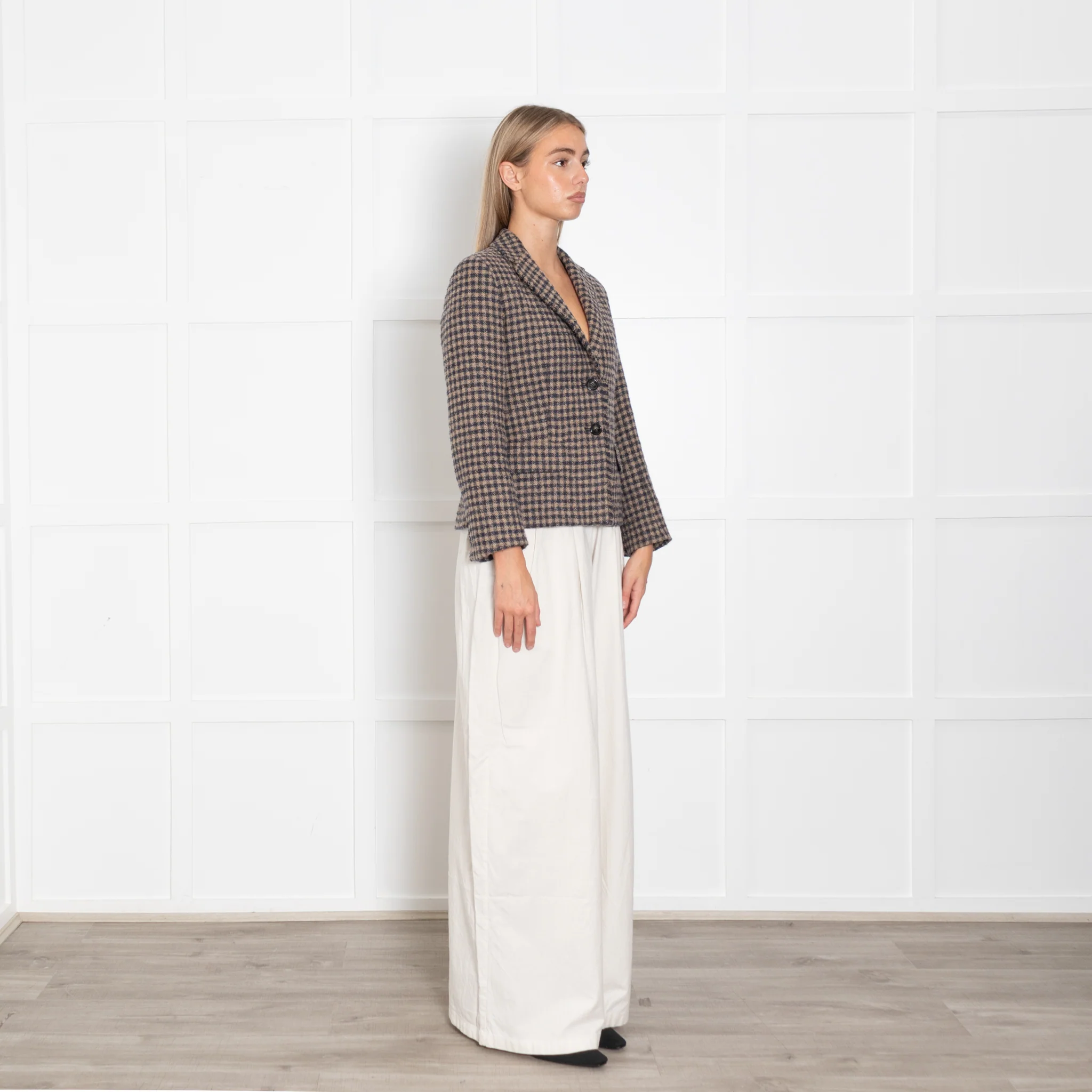 Weekend Max Mara Brown Navy Check Raw Edge Wool Blazer - Image 7