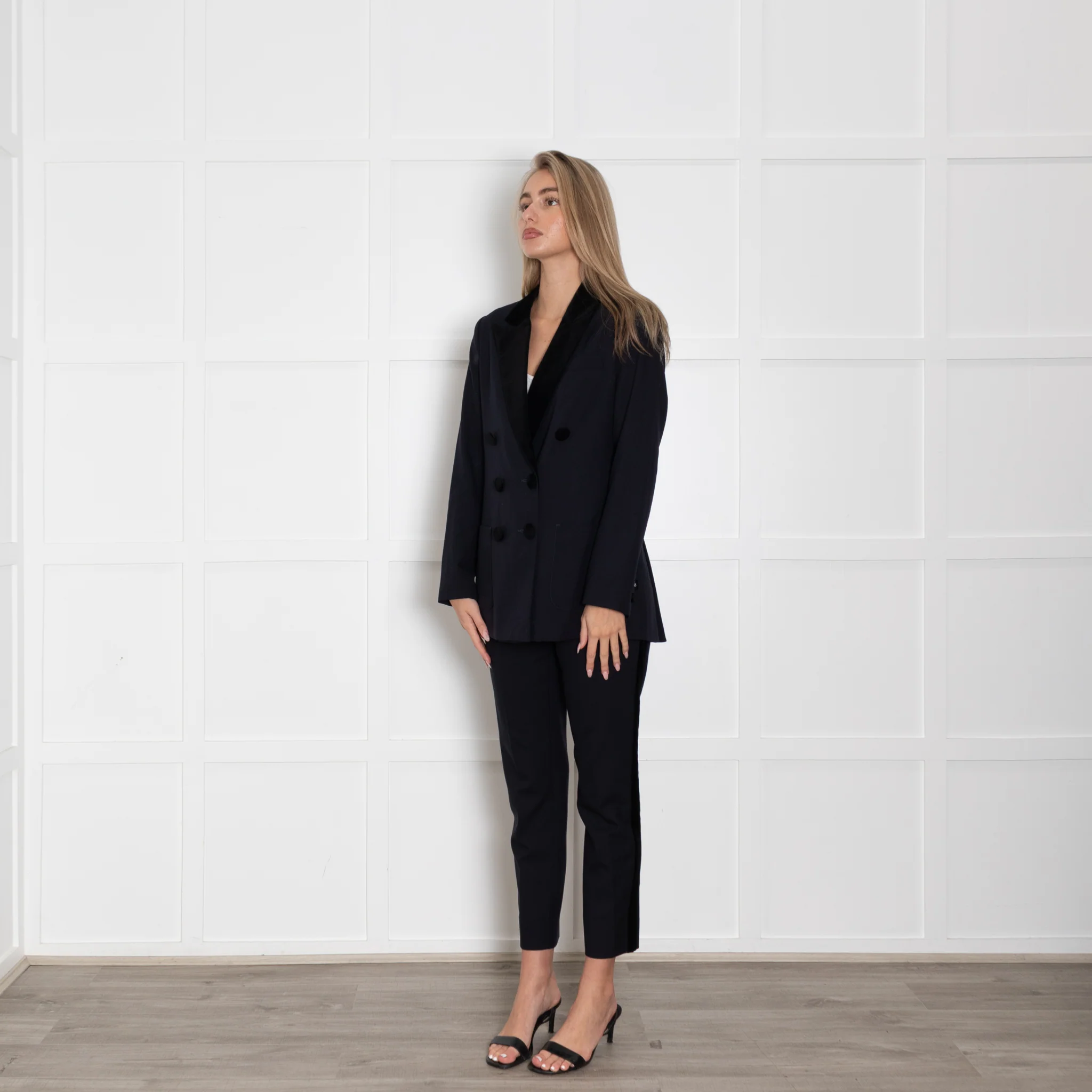 Wyse Blue Tuxedo Jacket With Velvet Collar - Image 3