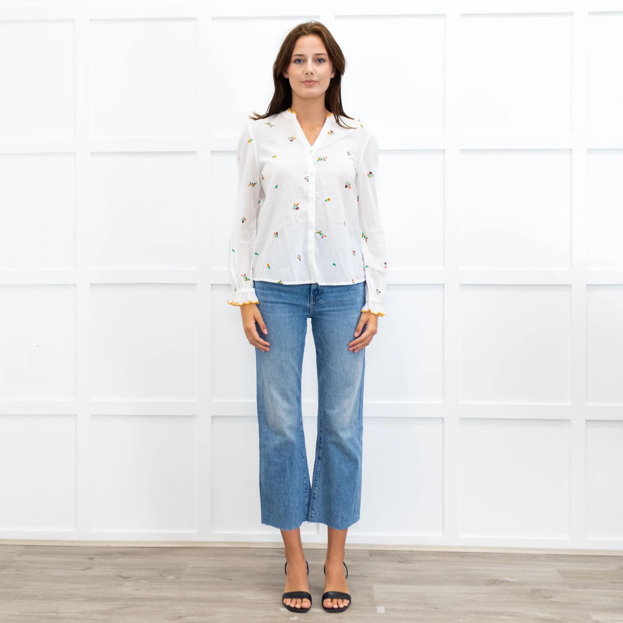Wyse Cream Long Sleeve Flower Yellow Scallop Collar Blouse