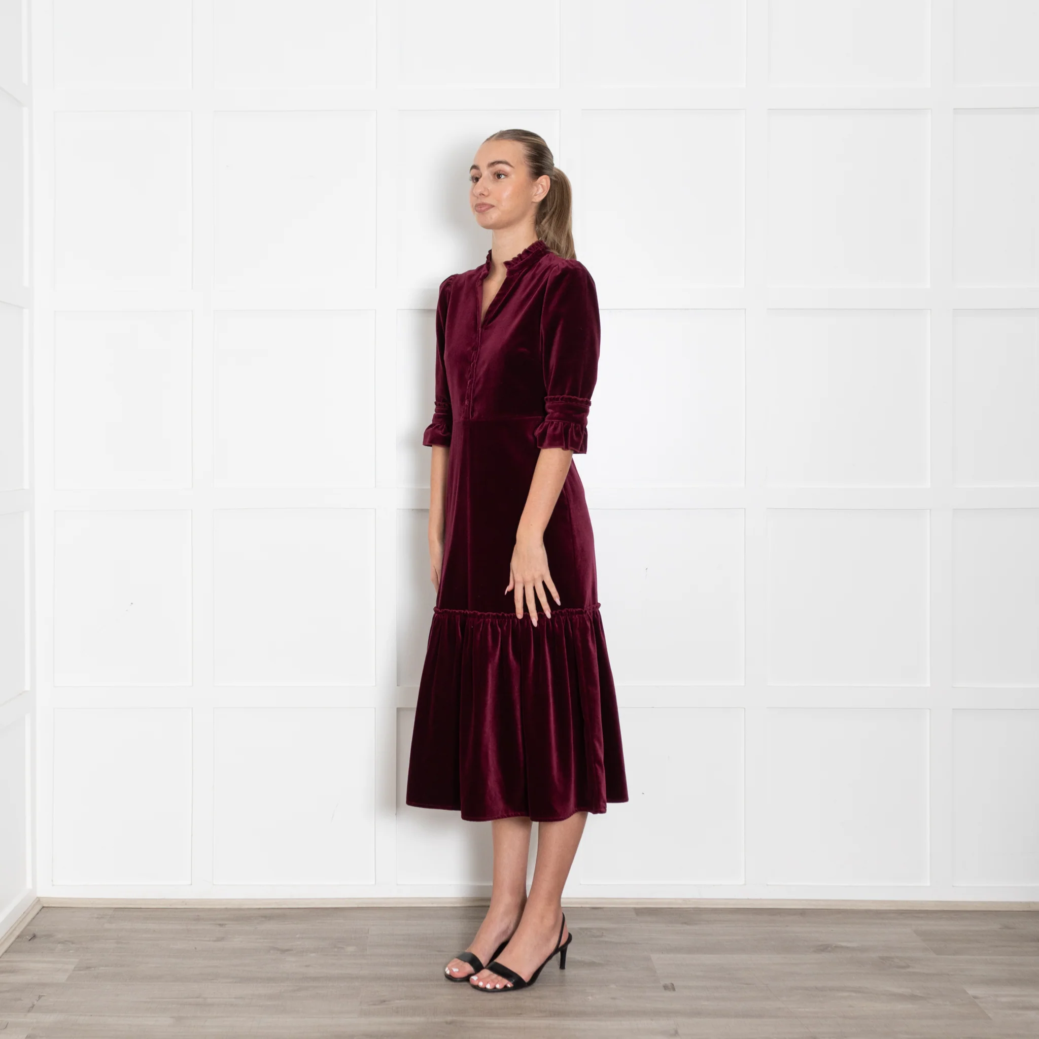 Wyse Dark Burgundy Velvet Dress With Pleat Detail - Image 3