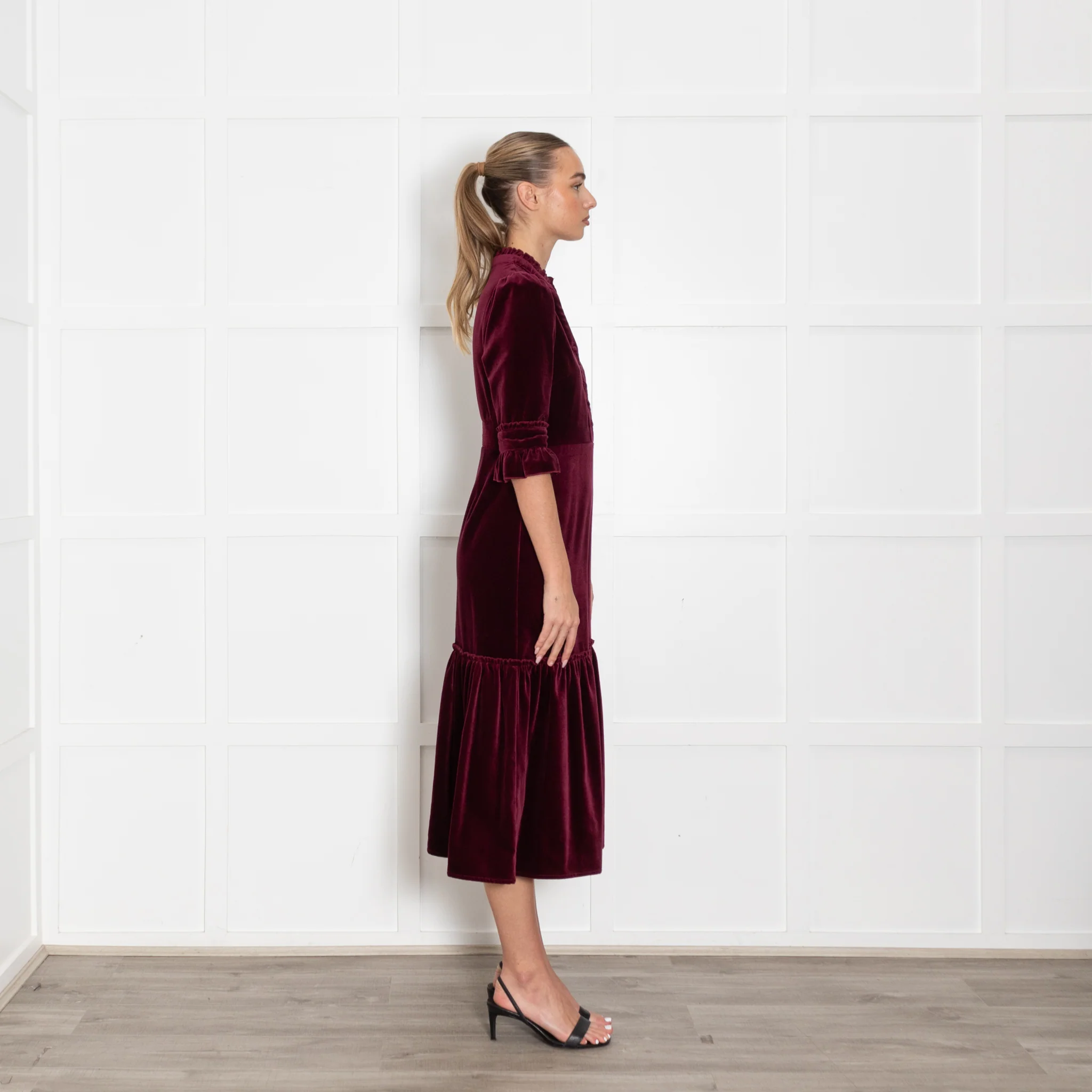 Wyse Dark Burgundy Velvet Dress With Pleat Detail - Image 6