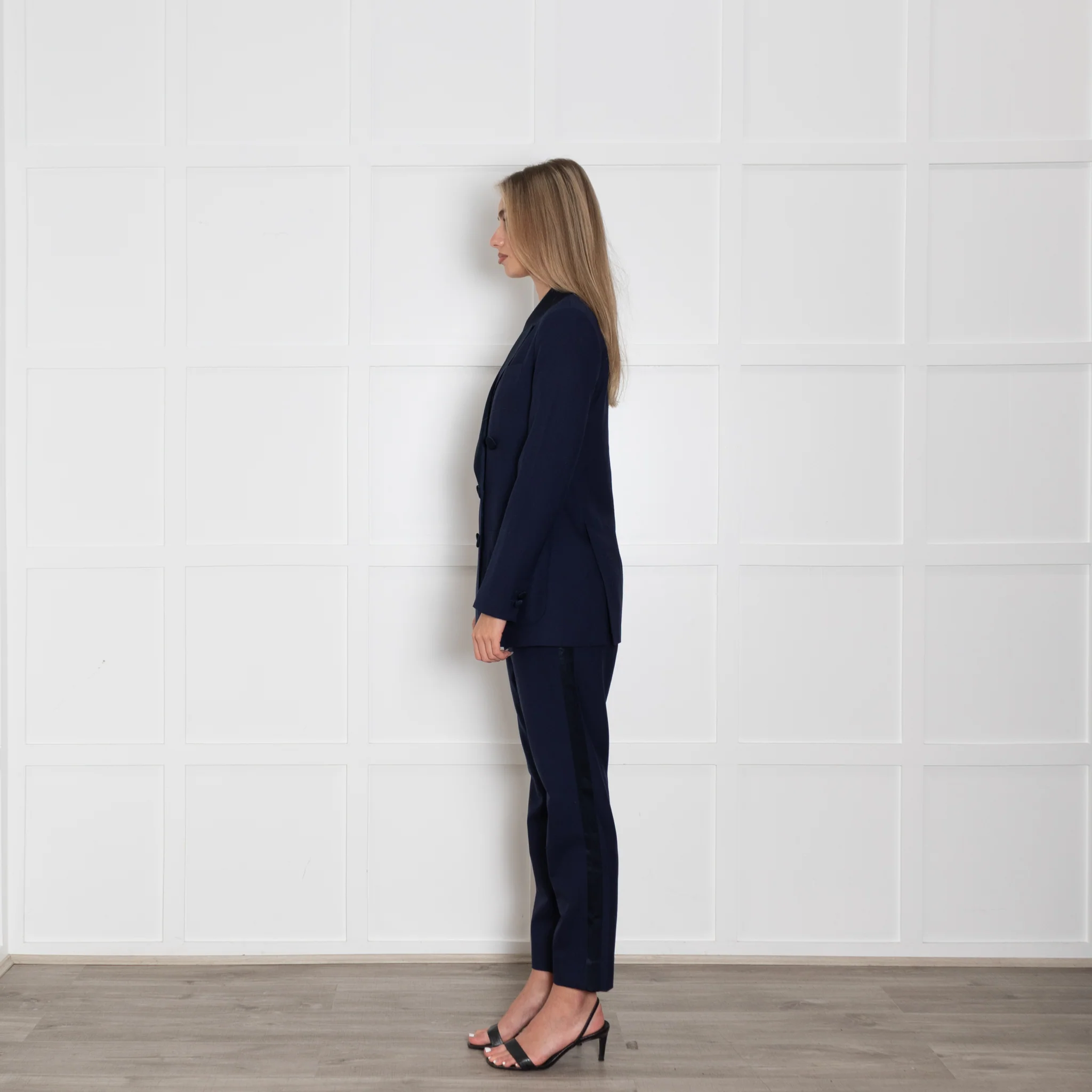 Wyse Navy Tuxedo Jacket with Velvet Collar - Image 4
