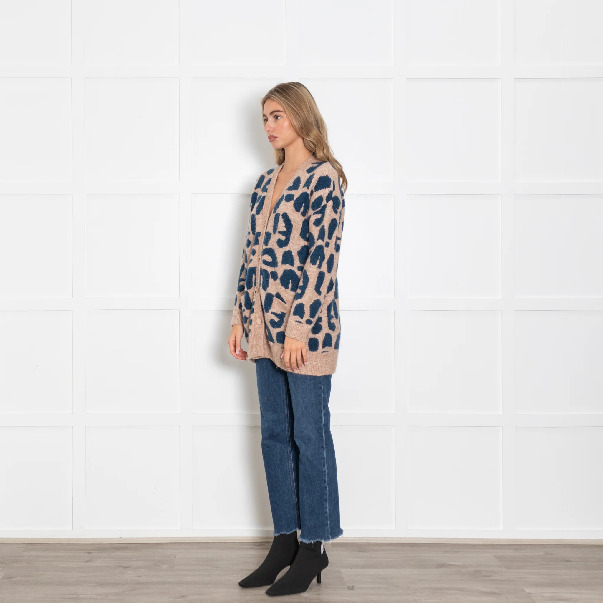 Wyse Neutral Blue Animal Mohair Wool Blend Knit Cardigan - Image 3