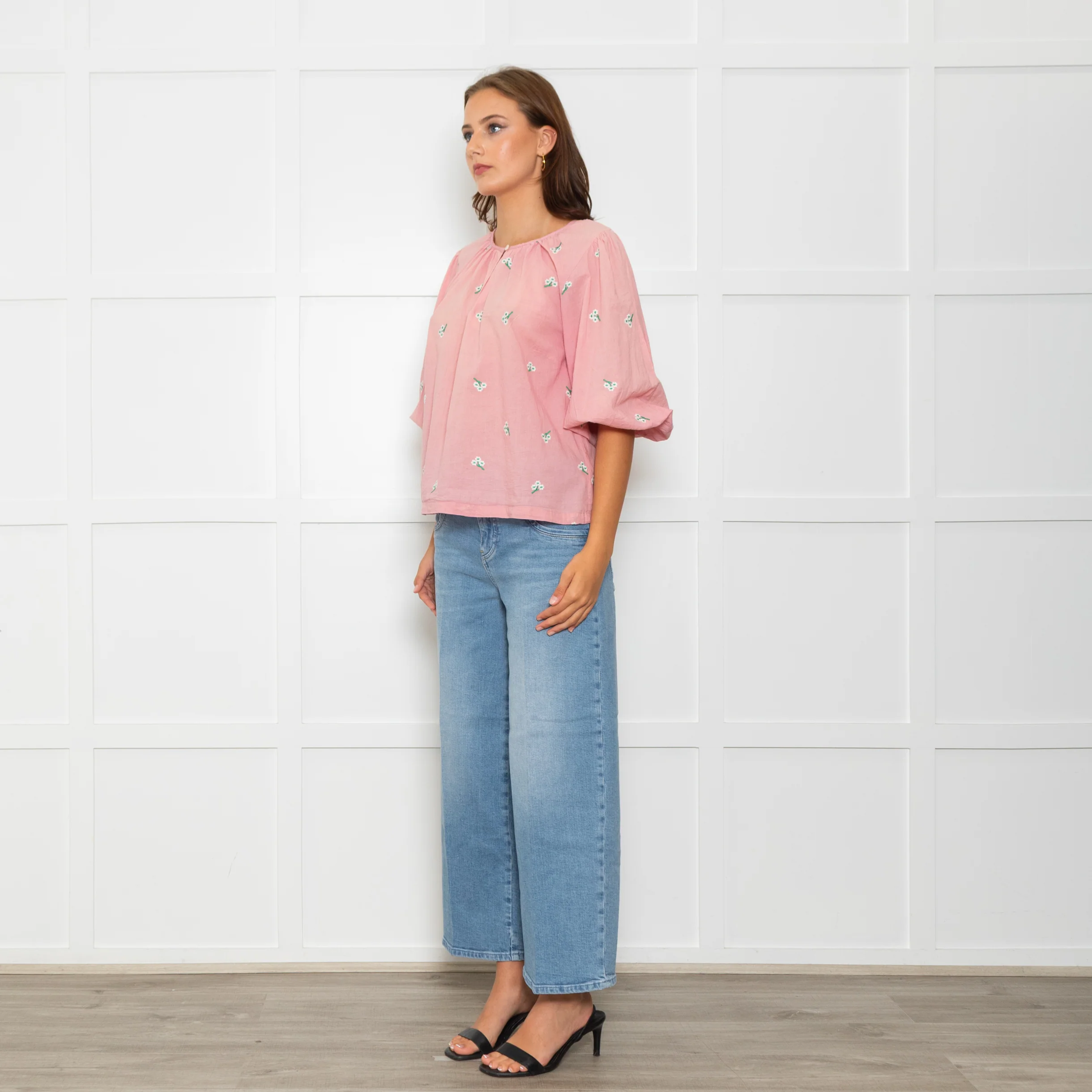 Wyse Pale Pink Floral Embroidered Cotton Blouse - Image 3