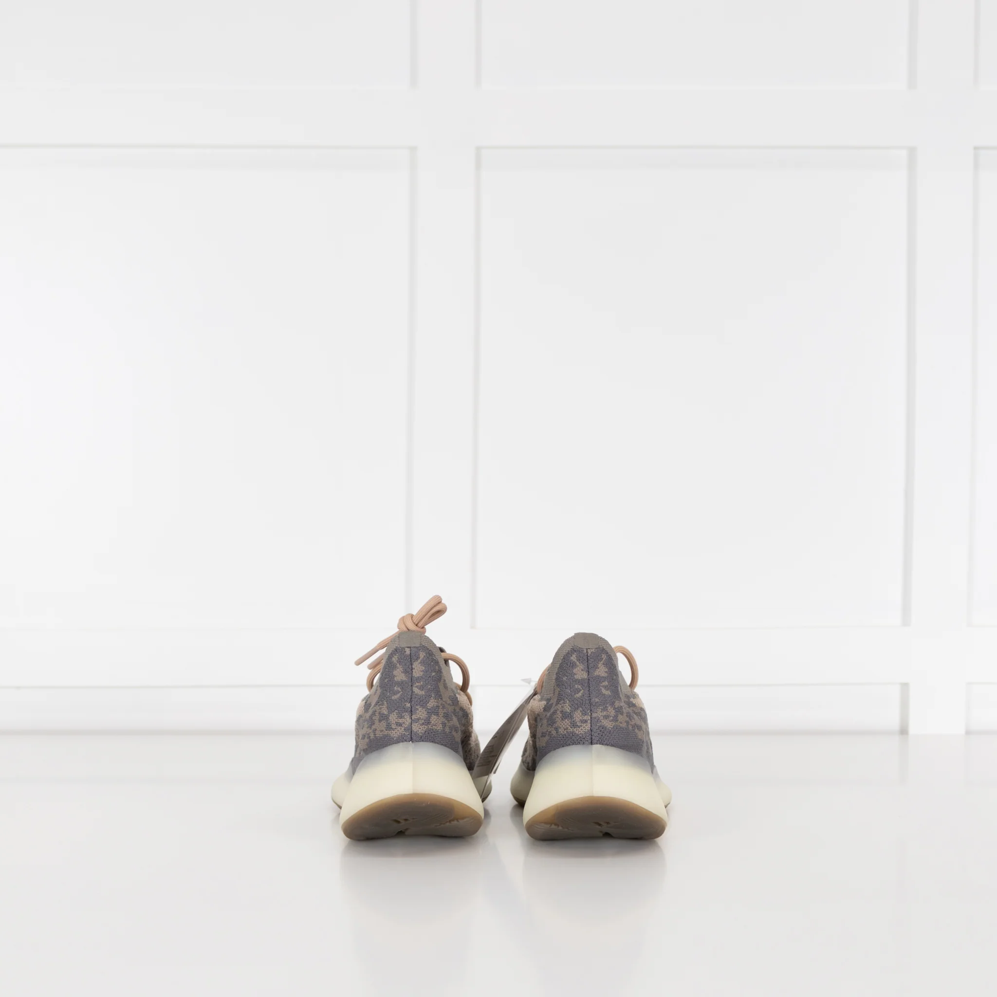Yeezy Boost 380 Calgo Trainers - Image 4