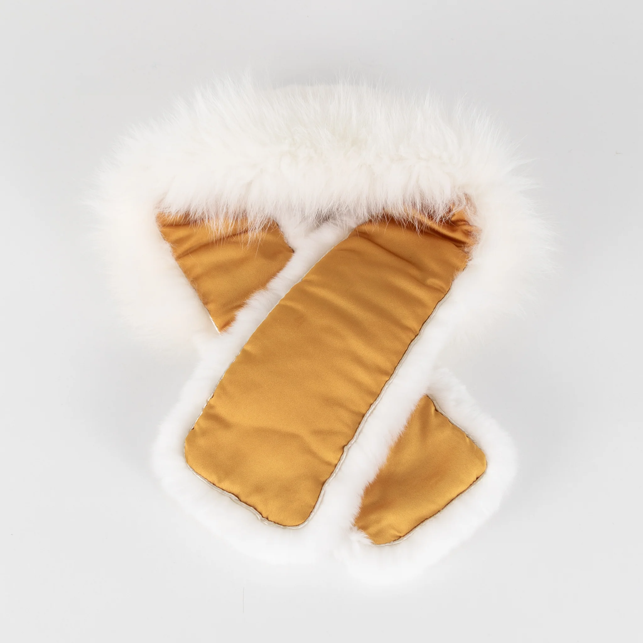 Yves Salomon White Fur Scarf - Image 5