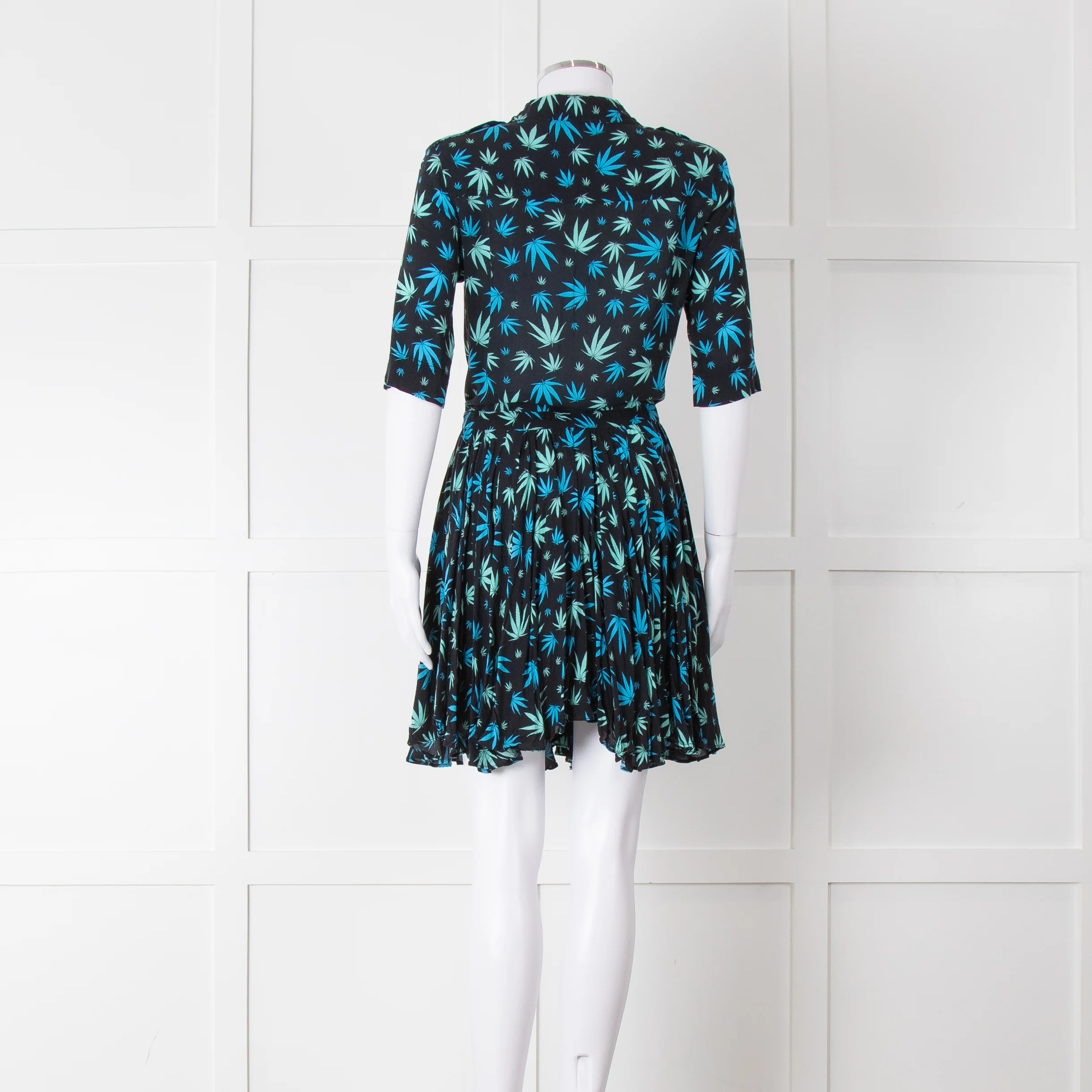 Zadig & Voltaire Blue and Green Leaf Print Button Up Mini Dress - Image 5