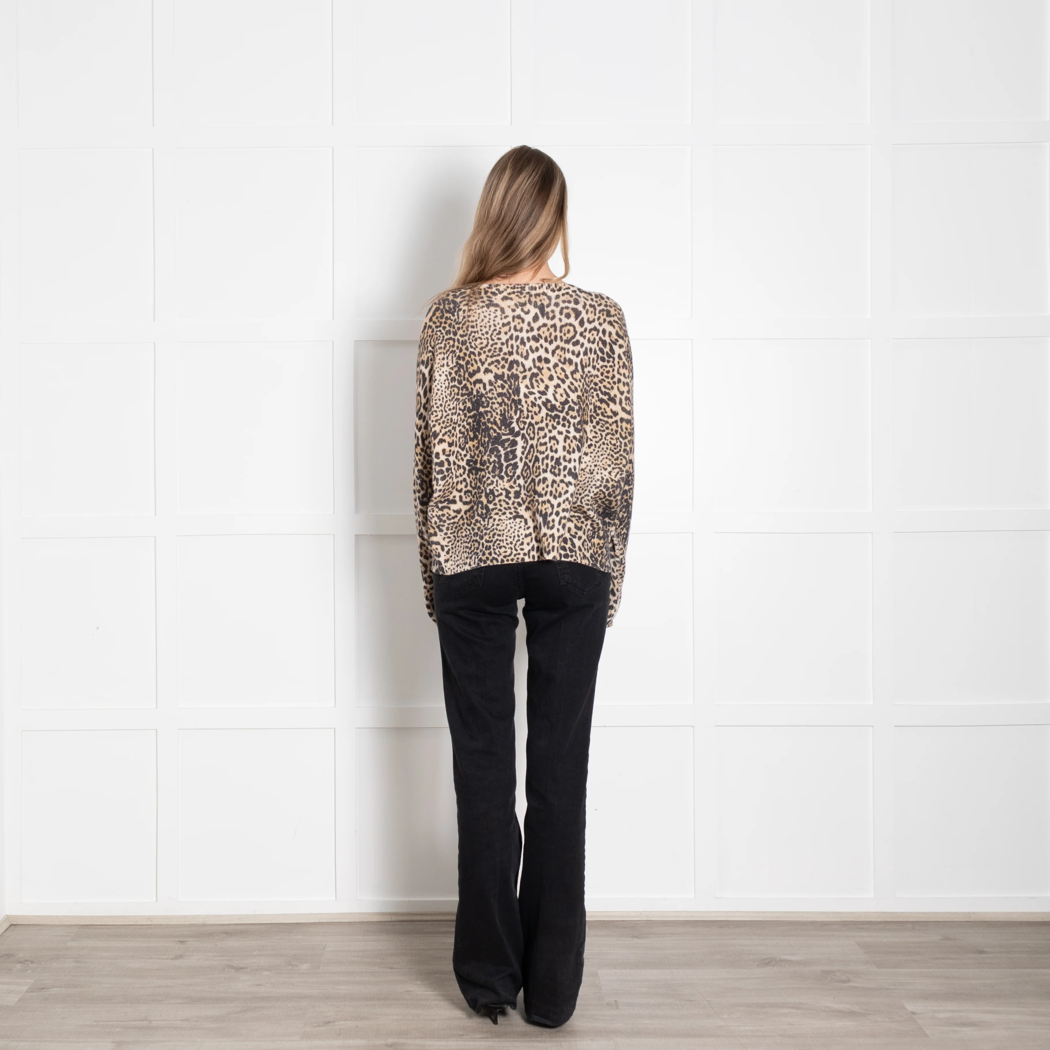 Zadig & Voltaire Cream Brown Animal Print V-Neck Cashmere Sweater - Image 5