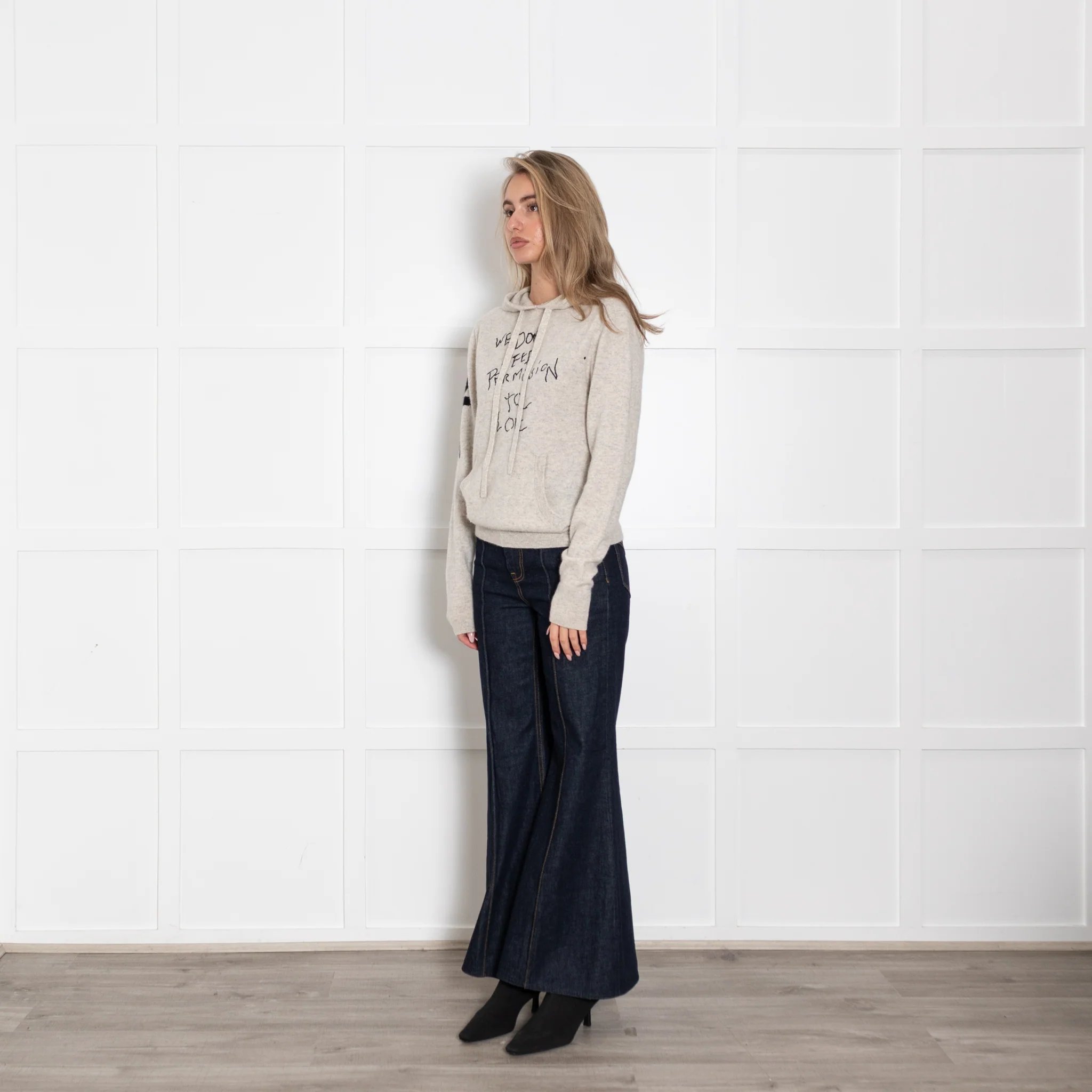Zadig & Voltaire Pale Grey Cashmere Slogan Hooded Sweater - Image 3