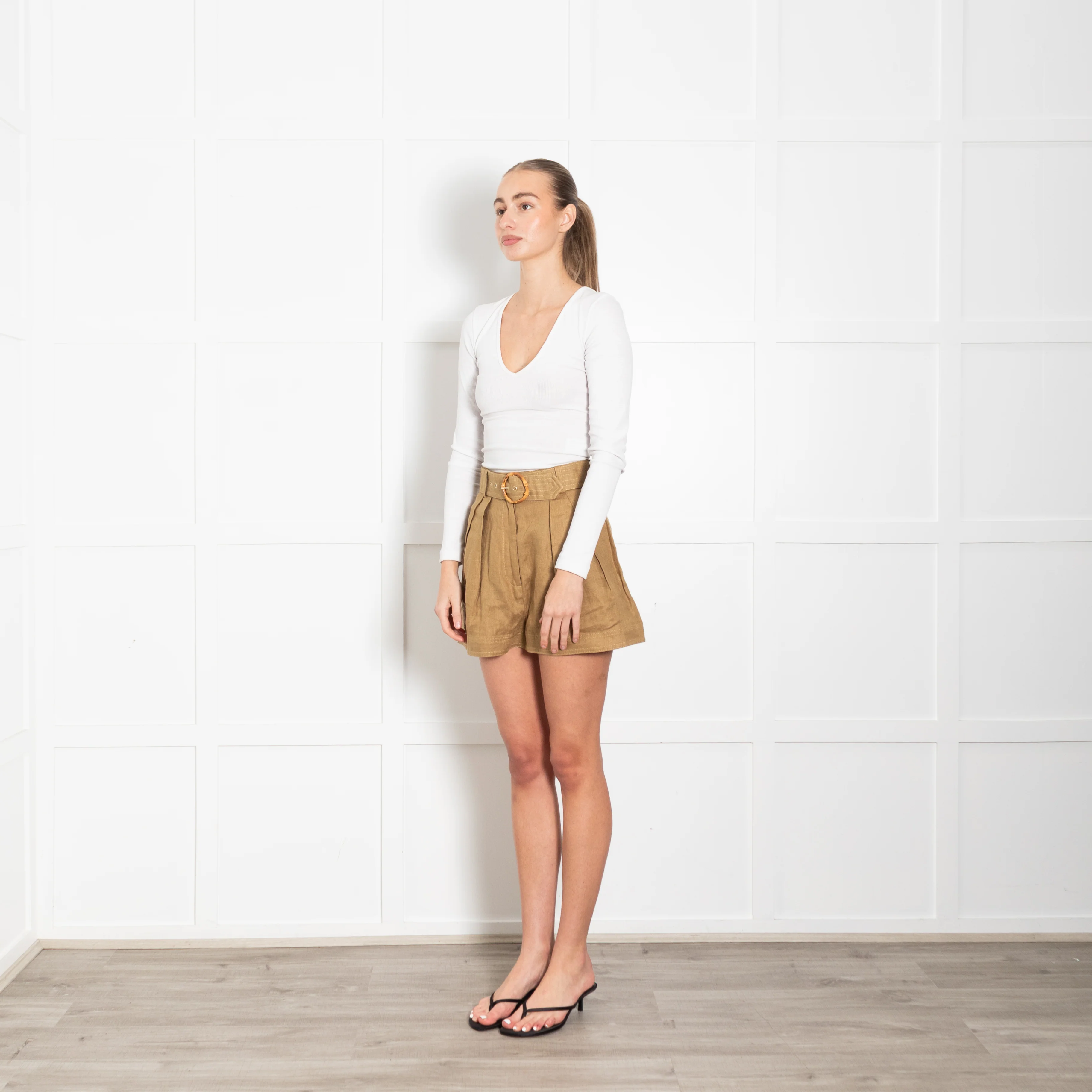 Zimmermann Green Linen Pleated Shorts With Belt - Image 3